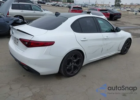 2017 Alfa Romeo Giulia Ti Rwd z USA, uszkodzony, nr VIN ZARFAECNXH7549497